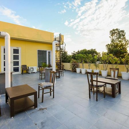 Hotel Oyo 75460 Sky High Residency Ludhiana Exterior foto
