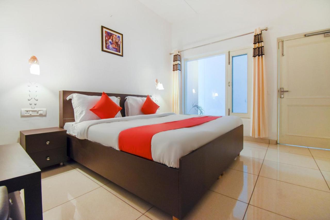 Hotel Oyo 75460 Sky High Residency Ludhiana Exterior foto