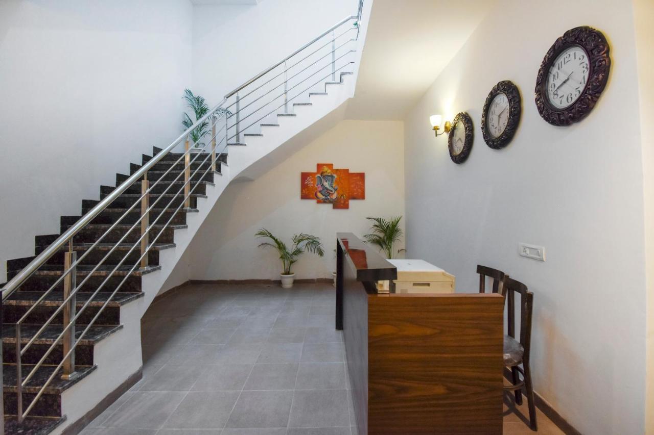 Hotel Oyo 75460 Sky High Residency Ludhiana Exterior foto