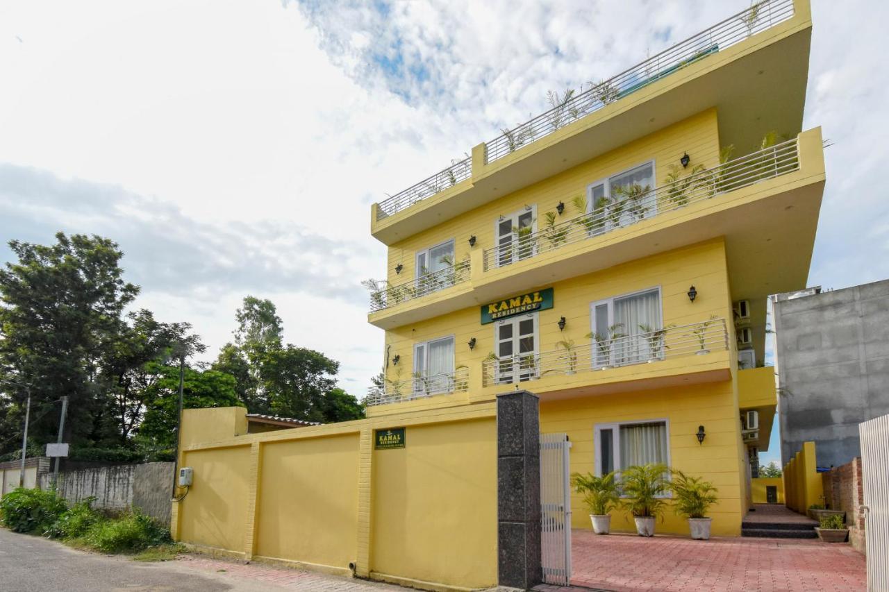 Hotel Oyo 75460 Sky High Residency Ludhiana Exterior foto
