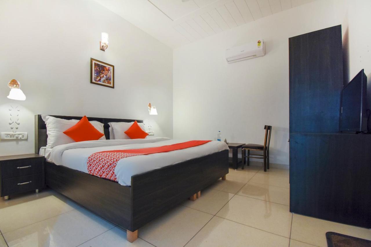 Hotel Oyo 75460 Sky High Residency Ludhiana Exterior foto